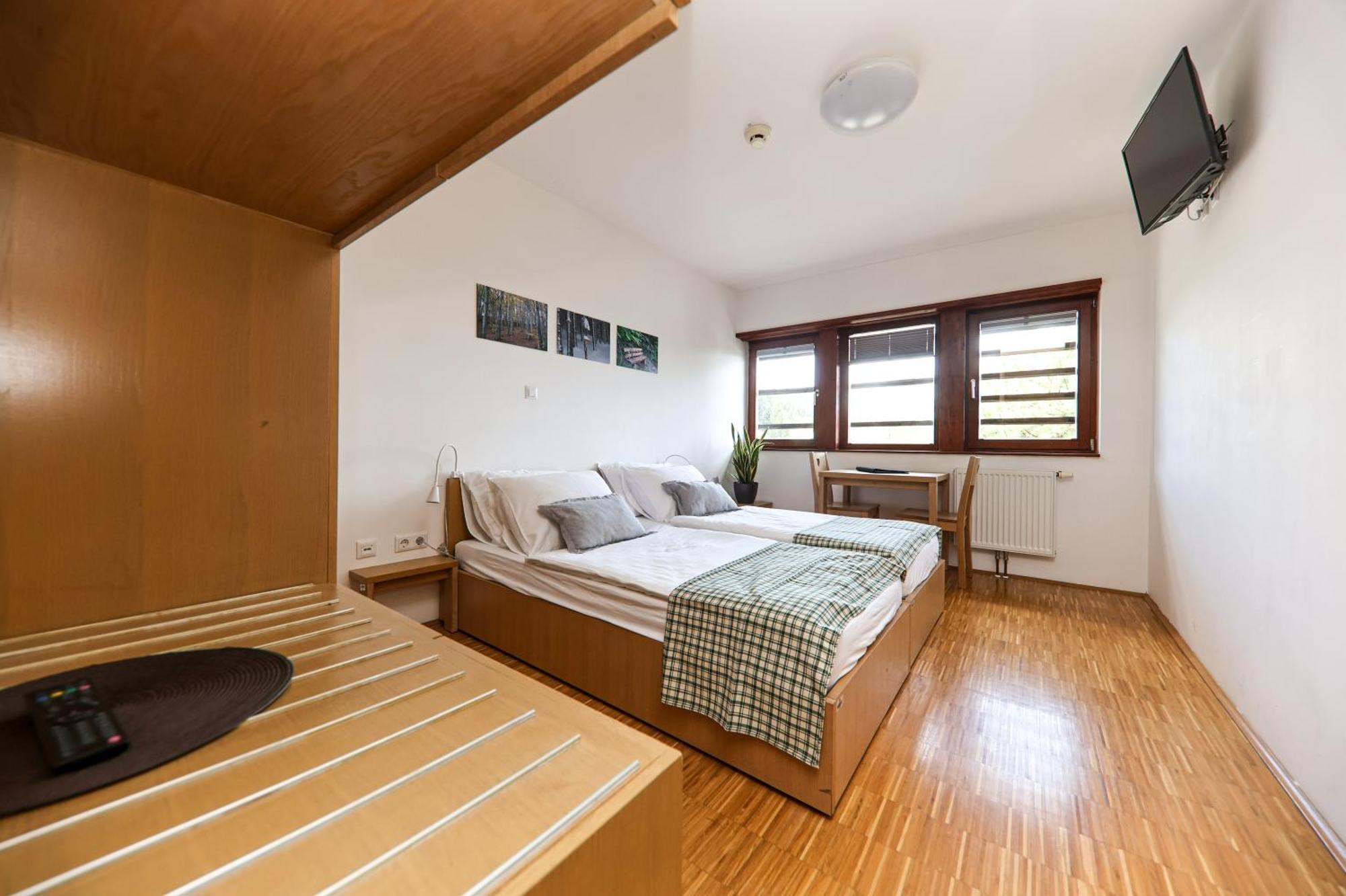 Hotel Celjska Koca Celje Luaran gambar